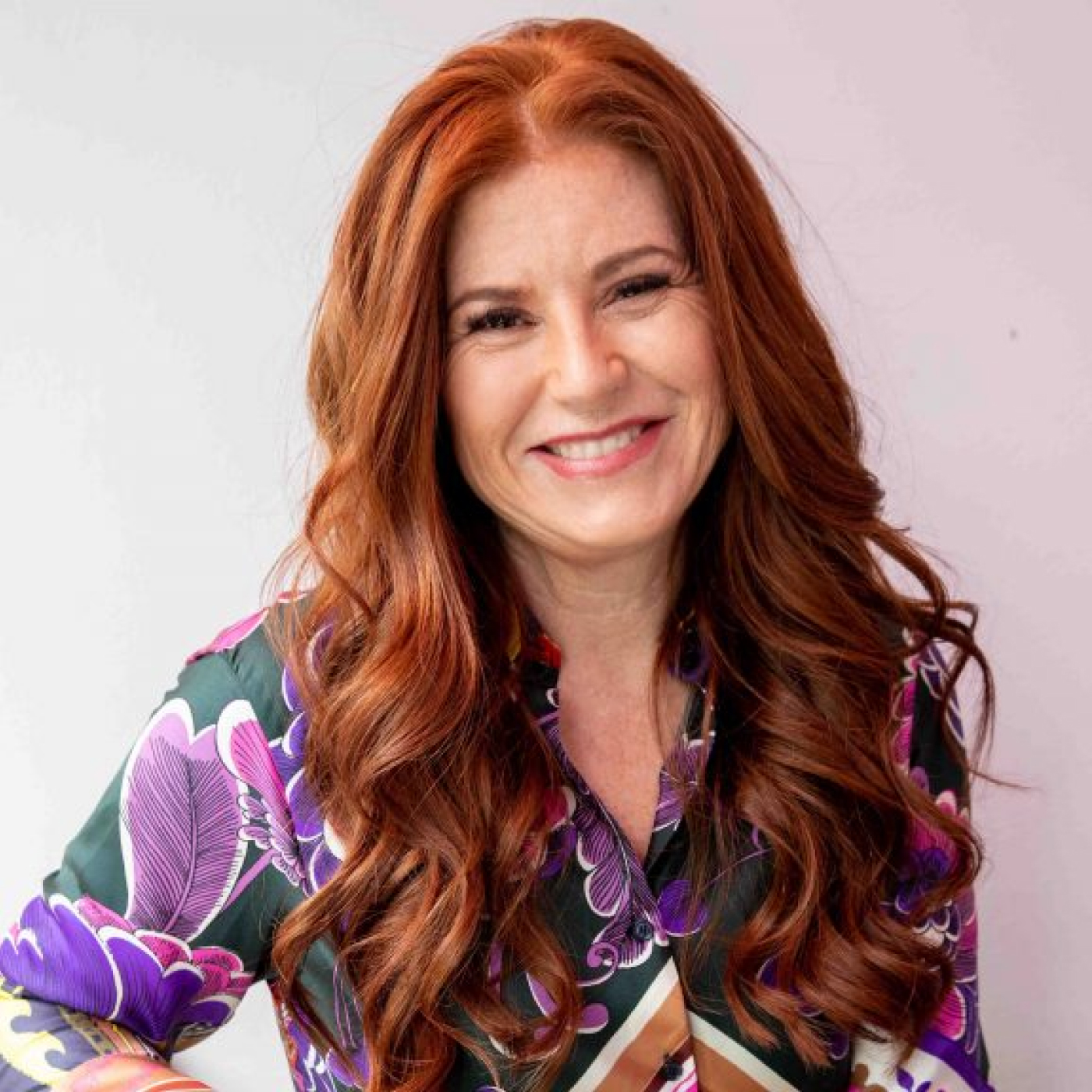 A Tale of Employment to Award-Winning Entrepreneur with Kara Goldin, Founder, and CEO of Hint